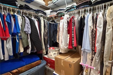 Condominio en venta en Miami, Florida, 1 dormitorio, 70.79 m2 № 2031766 - foto 15