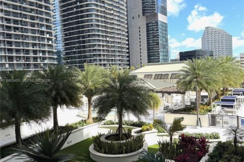 Condominio en venta en Miami, Florida, 1 dormitorio, 70.79 m2 № 2031766 - foto 8