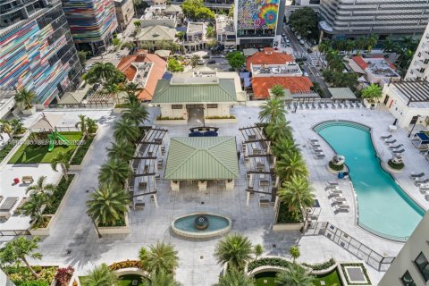 Condominio en venta en Miami, Florida, 1 dormitorio, 70.79 m2 № 2031766 - foto 17