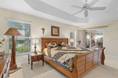 Casa en venta en The Villages, Florida, 3 dormitorios, 182.65 m2 № 1875845 - foto 15