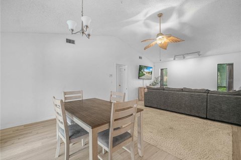 Casa en venta en Mulberry, Florida, 4 dormitorios, 185.06 m2 № 1911308 - foto 8