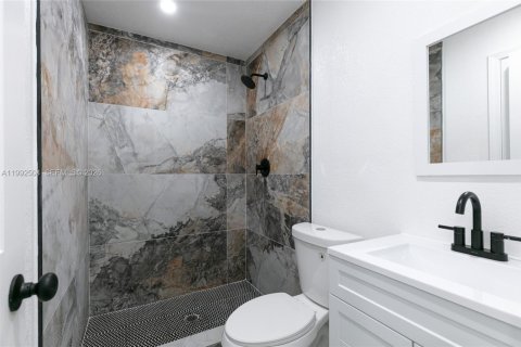 Immobilier commercial à vendre à Miramar, Floride: 176.33 m2 № 2255689 - photo 26