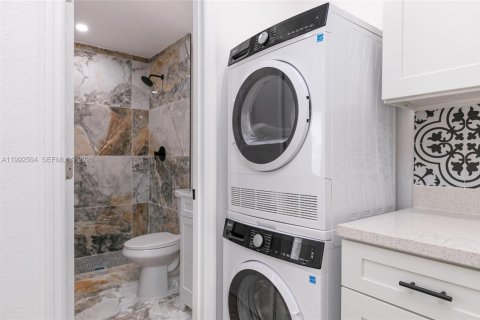 Immobilier commercial à vendre à Miramar, Floride: 176.33 m2 № 2255689 - photo 11