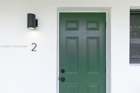 Immobilier commercial à vendre à Miramar, Floride: 176.33 m2 № 2255689 - photo 14