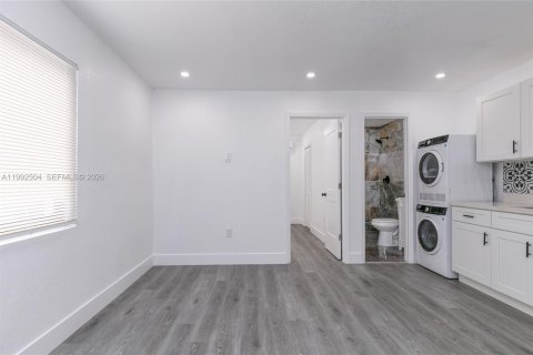Immobilier commercial à vendre à Miramar, Floride: 176.33 m2 № 2255689 - photo 8
