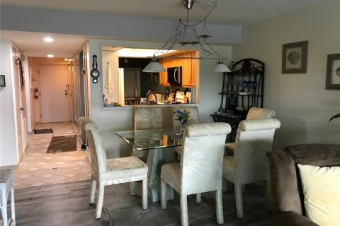 Copropriété à louer à Bradenton Beach, Floride: 2 chambres, 104.14 m2 № 2138386 - photo 5