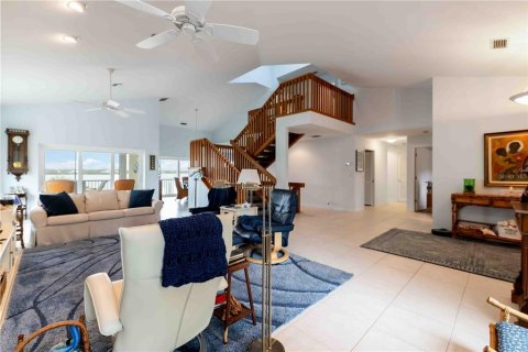 Villa ou maison à vendre à Englewood, Floride: 4 chambres, 301.37 m2 № 2196168 - photo 4