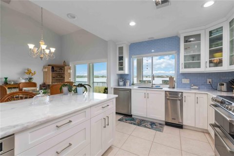 Villa ou maison à vendre à Englewood, Floride: 4 chambres, 301.37 m2 № 2196168 - photo 12