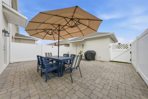 Townhouse in Winter Garden, Florida 3 bedrooms, 151.99 sq.m. № 2091835 - photo 22