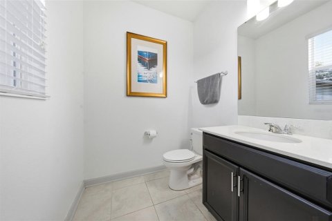Townhouse in Winter Garden, Florida 3 bedrooms, 151.99 sq.m. № 2091835 - photo 14