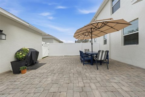 Townhouse in Winter Garden, Florida 3 bedrooms, 151.99 sq.m. № 2091835 - photo 23