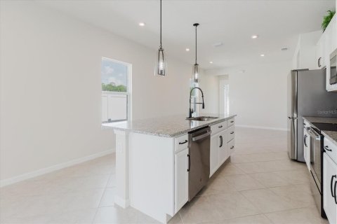 House in Spring Hill, Florida 3 bedrooms, 139.35 sq.m. № 1869397 - photo 7
