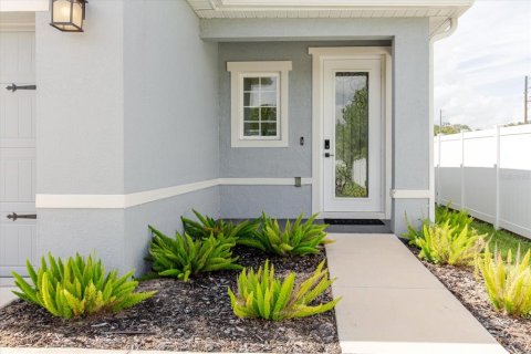 House in Spring Hill, Florida 3 bedrooms, 139.35 sq.m. № 1869397 - photo 3