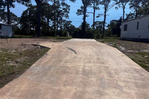 Terreno en venta en Englewood, Florida № 584532 - foto 2