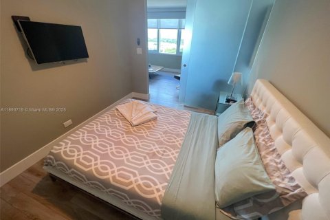 Apartment in Miami Beach, Florida 1 bedroom, 70.61 sq.m. № 1945597 - photo 9