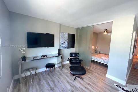 Apartment in Miami Beach, Florida 1 bedroom, 70.61 sq.m. № 1945597 - photo 7