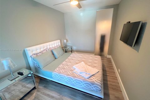 Apartment in Miami Beach, Florida 1 bedroom, 70.61 sq.m. № 1945597 - photo 8