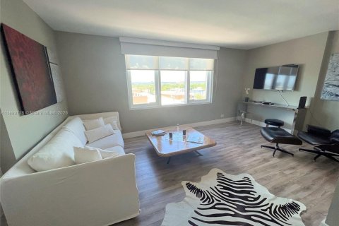 Apartment in Miami Beach, Florida 1 bedroom, 70.61 sq.m. № 1945597 - photo 6