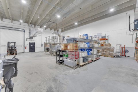 Купить коммерческую недвижимость в Дания-Бич, Флорида № 1996631 - фото 20