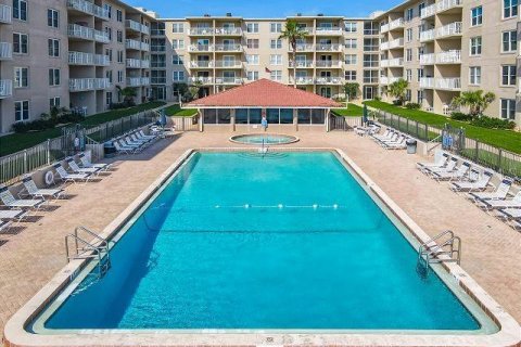 Condominio en venta en New Smyrna Beach, Florida, 1 dormitorio, 65.12 m2 № 1808482 - foto 1