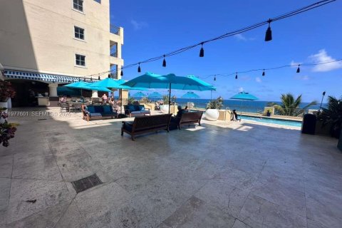 Condominio en venta en Fort Lauderdale, Florida, 1 dormitorio, 91.97 m2 № 2047469 - foto 9