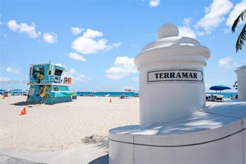 Condominio en venta en Fort Lauderdale, Florida, 1 dormitorio, 91.97 m2 № 2047469 - foto 20