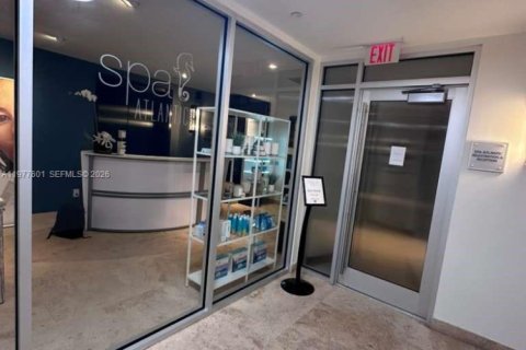 Condominio en venta en Fort Lauderdale, Florida, 1 dormitorio, 91.97 m2 № 2047469 - foto 7