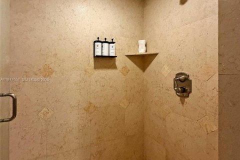 Condominio en venta en Fort Lauderdale, Florida, 1 dormitorio, 91.97 m2 № 2047469 - foto 16