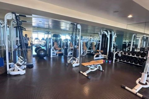 Condominio en venta en Fort Lauderdale, Florida, 1 dormitorio, 91.97 m2 № 2047469 - foto 6