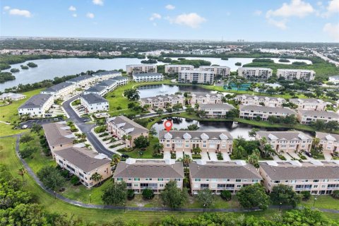Touwnhouse à vendre à Seminole, Floride: 3 chambres, 194.17 m2 № 2219267 - photo 6