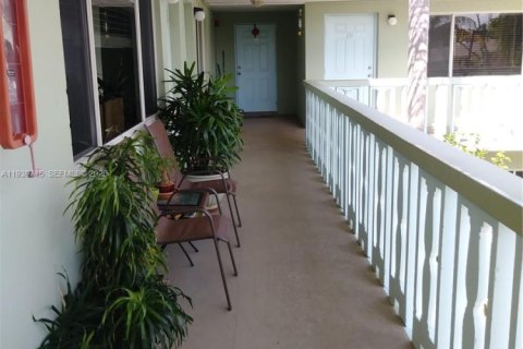 Copropriété à vendre à Fort Lauderdale, Floride: 1 chambre, 54.35 m2 № 2152675 - photo 21