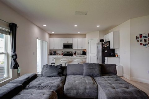 House in Kissimmee, Florida 3 bedrooms, 140.28 sq.m. № 1819331 - photo 6