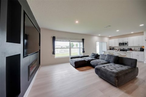 House in Kissimmee, Florida 3 bedrooms, 140.28 sq.m. № 1819331 - photo 4