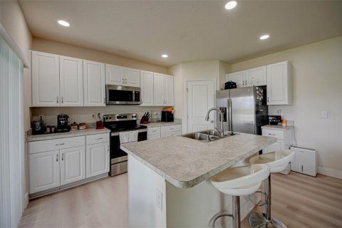 House in Kissimmee, Florida 3 bedrooms, 140.28 sq.m. № 1819331 - photo 9