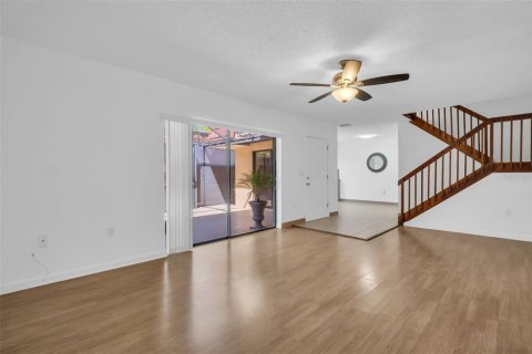 Touwnhouse à vendre à Palm Harbor, Floride: 2 chambres, 124.86 m2 № 1734592 - photo 14
