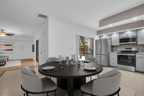 Touwnhouse à vendre à Palm Harbor, Floride: 2 chambres, 124.86 m2 № 1734592 - photo 7