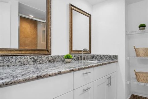 Touwnhouse à vendre à Palm Harbor, Floride: 2 chambres, 124.86 m2 № 1734592 - photo 25
