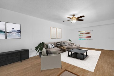 Touwnhouse à vendre à Palm Harbor, Floride: 2 chambres, 124.86 m2 № 1734592 - photo 11
