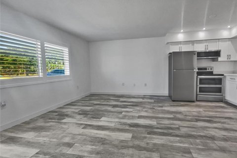 Condominio en venta en Venice, Florida, 1 dormitorio, 51.56 m2 № 1115256 - foto 15