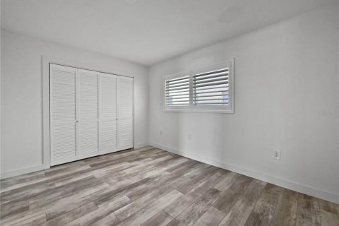 Condominio en venta en Venice, Florida, 1 dormitorio, 51.56 m2 № 1115256 - foto 8
