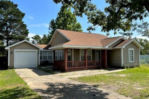 Casa en venta en De Funiak Springs, Florida, 3 dormitorios, 124.67 m2 № 561584 - foto 1