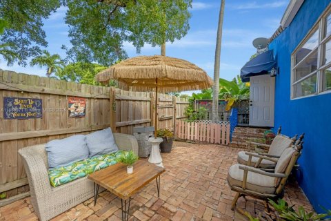 Villa ou maison à louer à Hollywood, Floride: 2 chambres, 138.8 m2 № 2169621 - photo 23