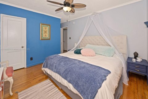 Villa ou maison à louer à Hollywood, Floride: 2 chambres, 138.8 m2 № 2169621 - photo 2