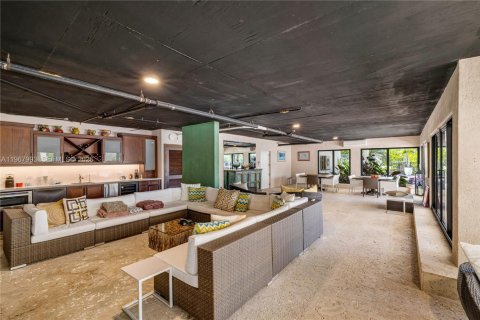 Villa ou maison à vendre à Coral Gables, Floride: 8 chambres, 931.35 m2 № 2031668 - photo 13