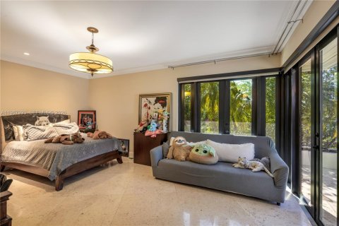 Villa ou maison à vendre à Coral Gables, Floride: 8 chambres, 931.35 m2 № 2031668 - photo 21