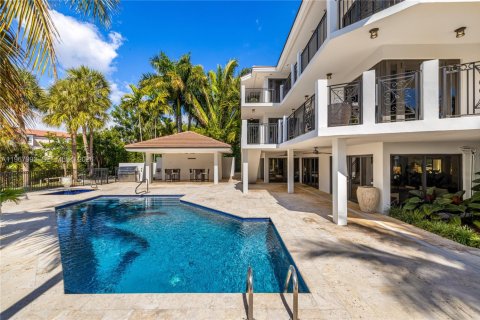 Villa ou maison à vendre à Coral Gables, Floride: 8 chambres, 931.35 m2 № 2031668 - photo 5