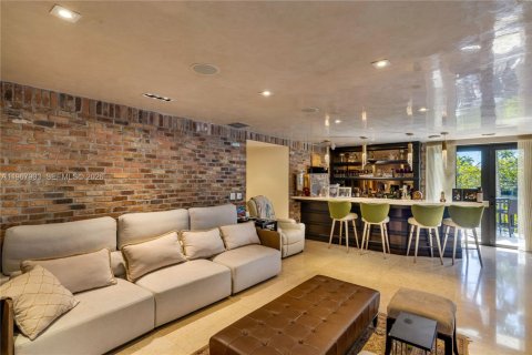 Villa ou maison à vendre à Coral Gables, Floride: 8 chambres, 931.35 m2 № 2031668 - photo 15