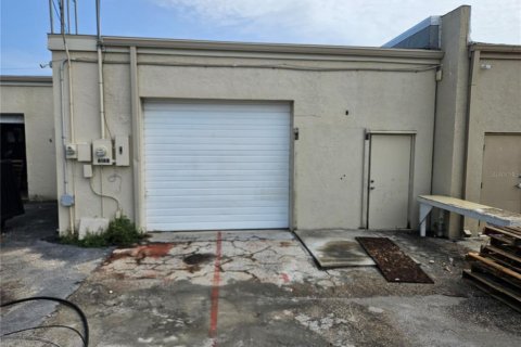 Propiedad comercial en alquiler en Venice, Florida, 633.41 m2 № 1773102 - foto 11