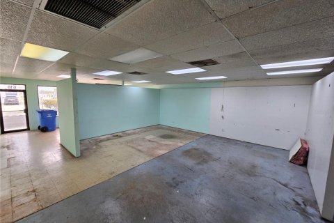 Propiedad comercial en alquiler en Venice, Florida, 633.41 m2 № 1773102 - foto 5