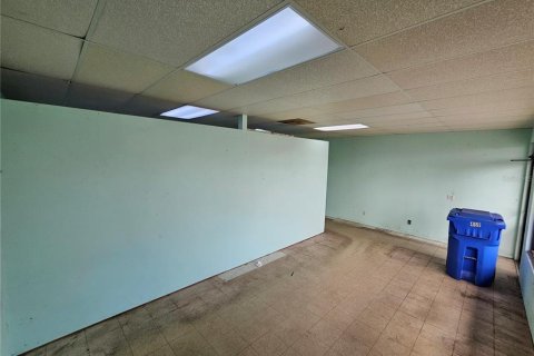 Propiedad comercial en alquiler en Venice, Florida, 633.41 m2 № 1773102 - foto 4